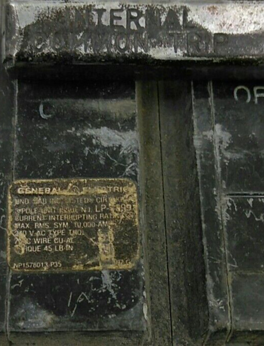GE /BREAKER/THQL32100 /100A/3P/120/240 V/ PLUG IN/ THQL/GROVE/USE(L162