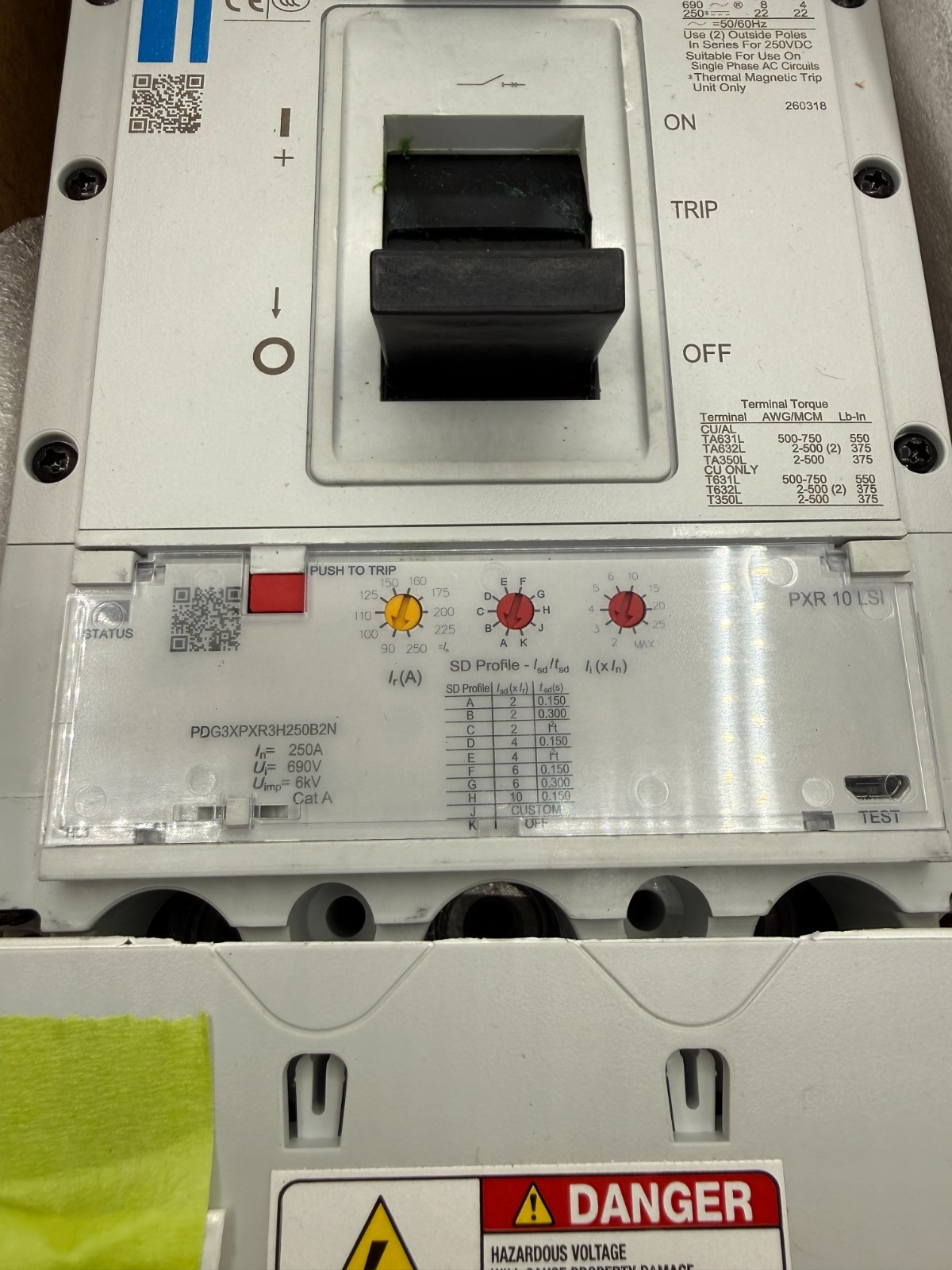 Eaton PDG33G0600FNNN 600amp 3pole Circuit Breaker W/ PDG3XPXR30250B2N – New