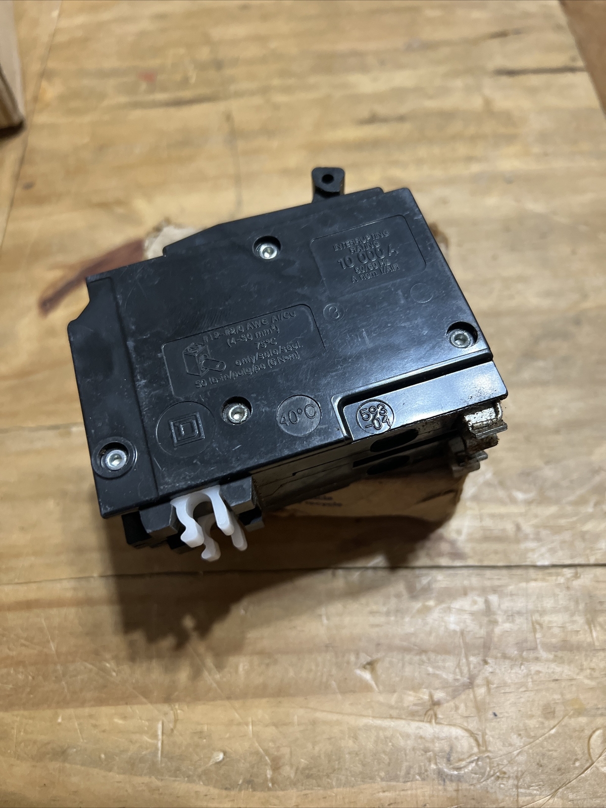 BRAND NEW IN BOX SQUARE D QO2125 MINI CIRCUIT BREAKER 125A 2-POLE 120/240 VAC