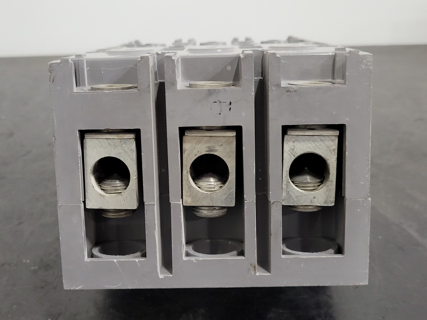 Westinghouse DA3300W 300 Amp 3 Pole Circuit Breaker