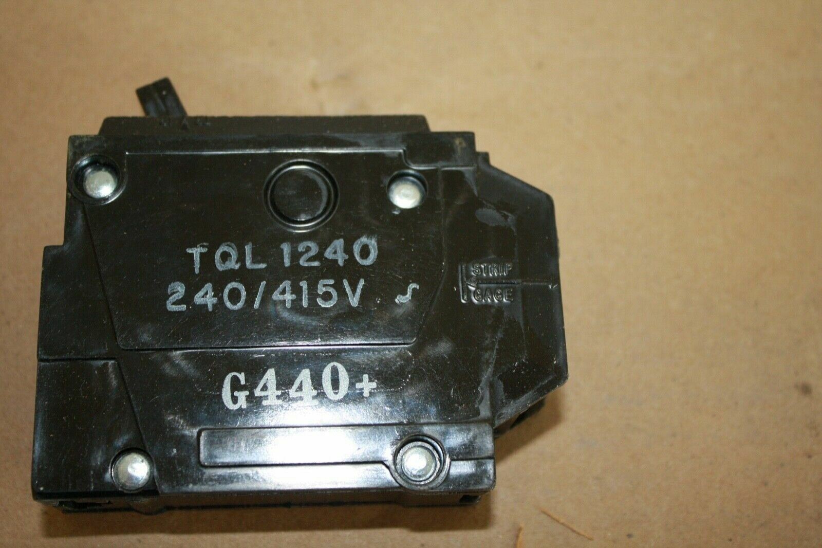 Lot of 6 – GE TQL1240 PLUG IN CIRCUIT BREAKER