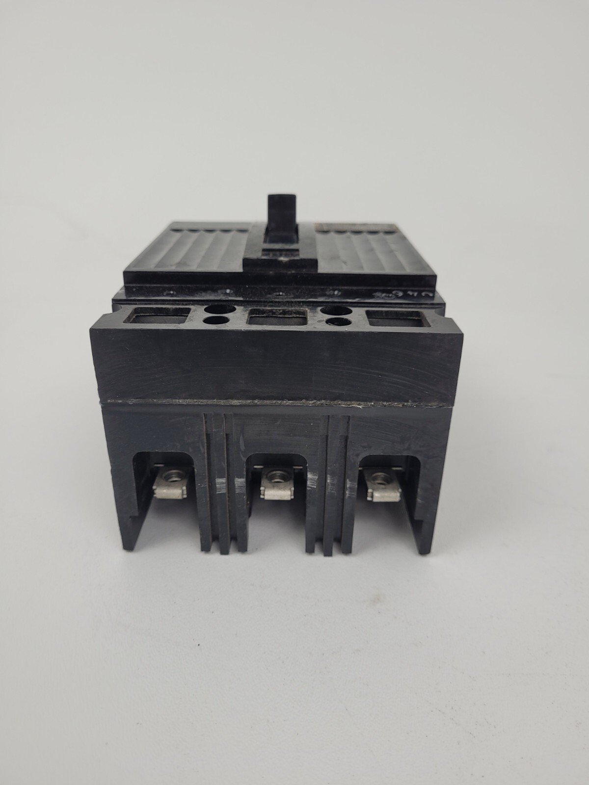 TED136020 GE 20 Amp 600V Circuit Breaker – Next Day Option