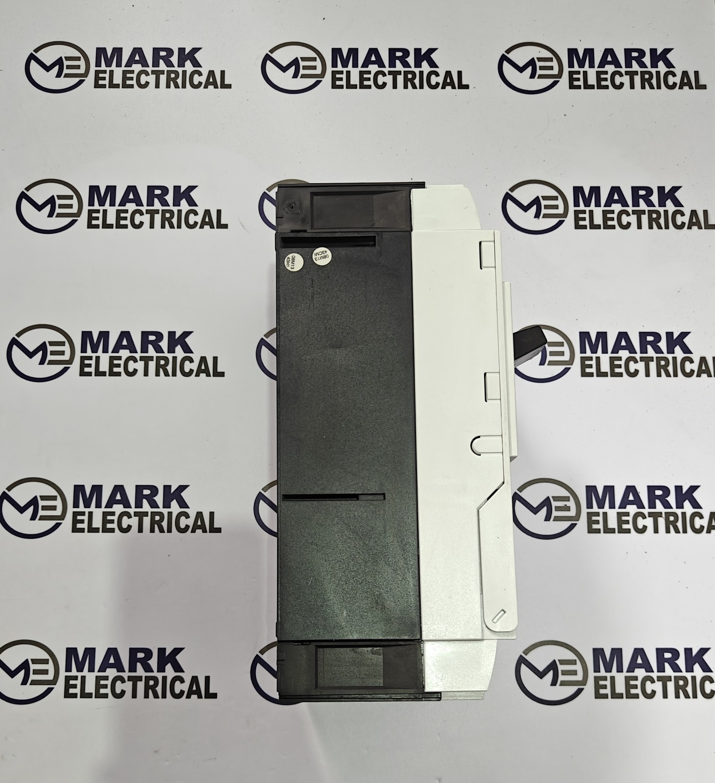 EATON NZMN3-AE400 CIRCUIT BREAKER 400A 3POLE 440VAC 50KA FAST SHIPPING