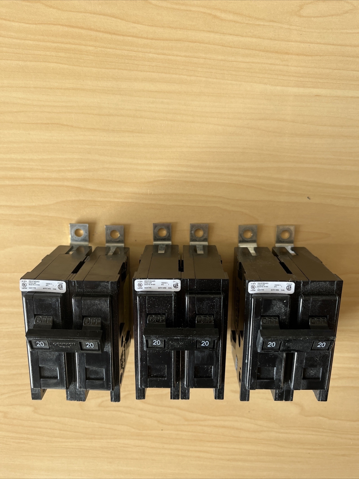 Lot 3 EATON CIRCUIT BREAKER 2 POLE, 20 AMP, CAT# QBHW2020