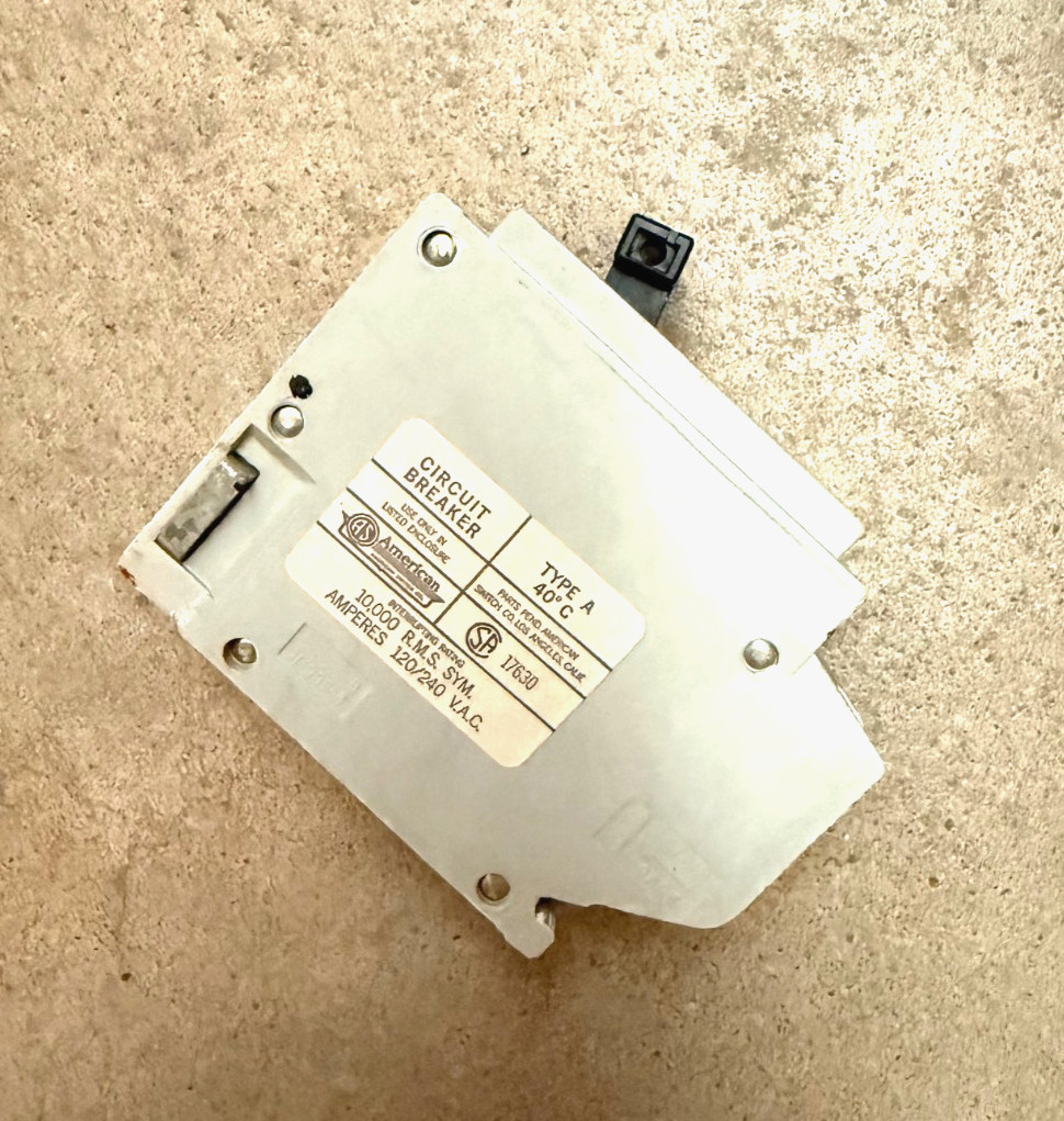 30A Double Single Pole 1″ Type A Circuit Breaker 120/240 NEW GTE Sylvania A2-130