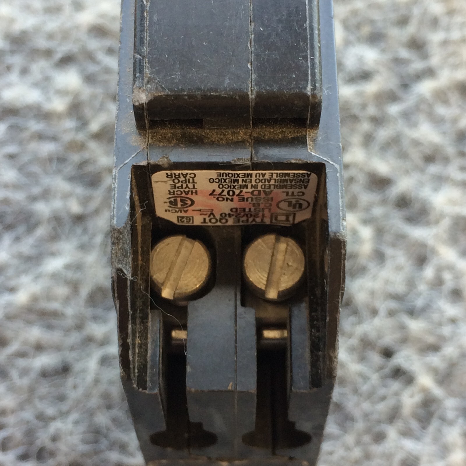 Square D QO1515 Tandem Style 15-15 Amp 1Pole Circuit Breaker QOT1515 With HOOK