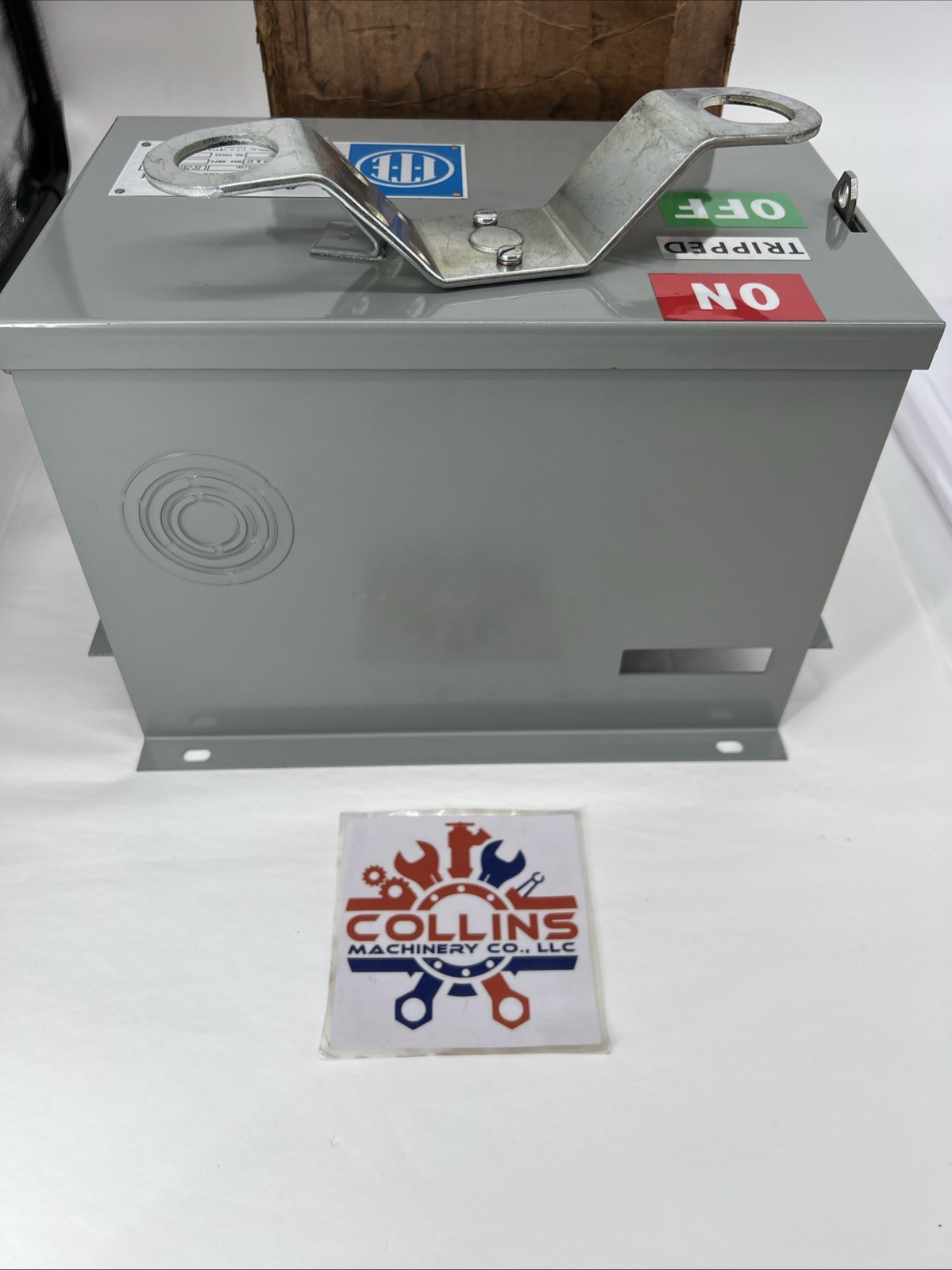 ITE BDEH 4100 Bustribution Circuit Breaker Plug Enclosure, 100A, 3Ø, 4P, 600V