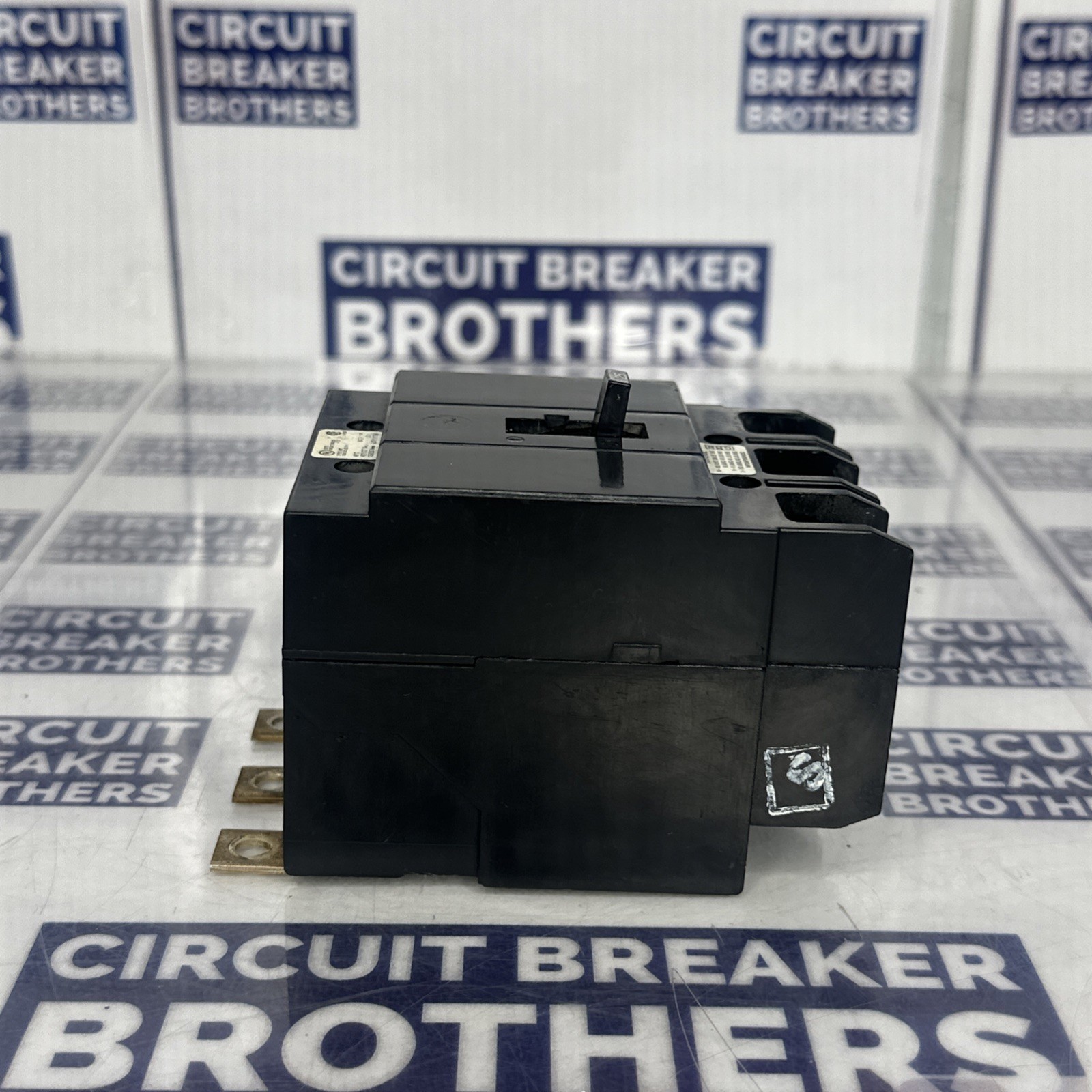Cutler Hammer GHB3025 Amp 480/277V 3 Pole Breaker-Warranty (Ship Same Day)
