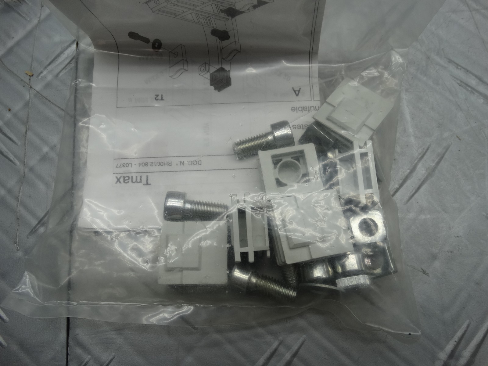 ABB T3N225TWA 225 Amp TMAX T3N Circuit Breaker