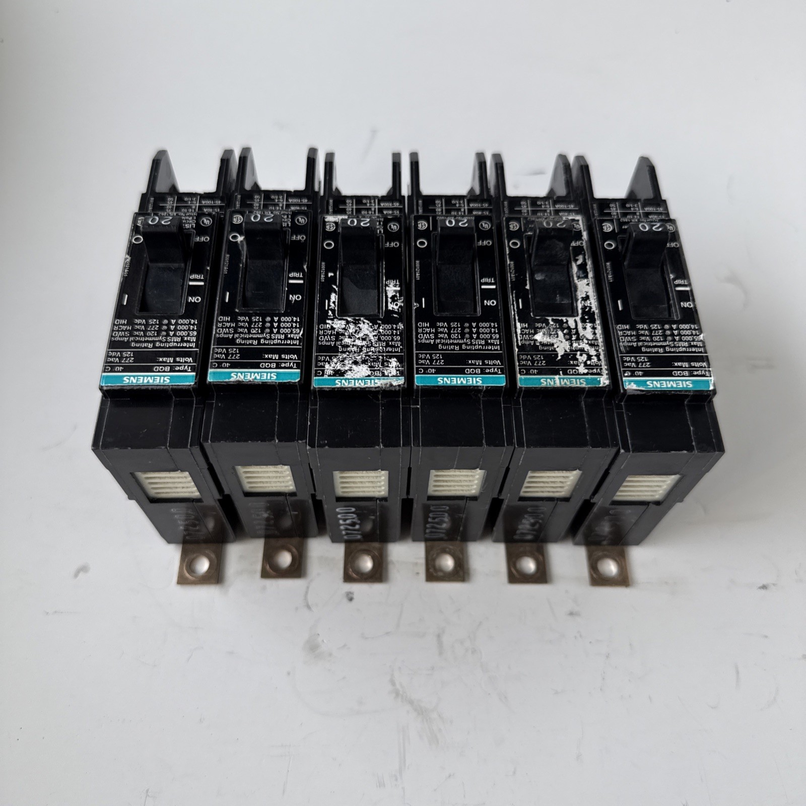 Lot of 6 Siemens BQD120 1-Pole 20A 277/480V Bolt-On Circuit Breakers 14kA
