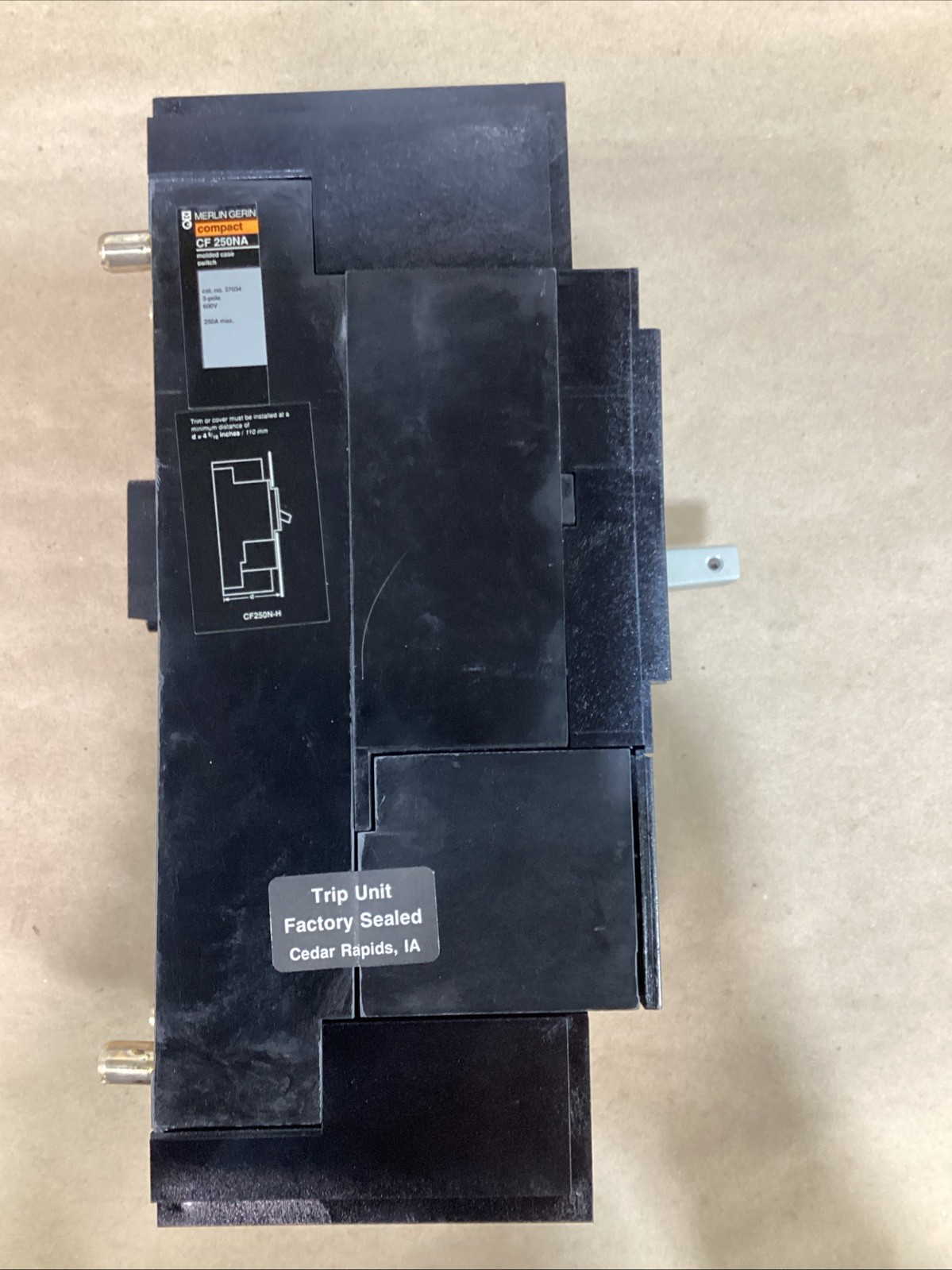 Merlin Gerin Compact CF 250NA #37402 250A 3P 480V Molded Case Switch Used