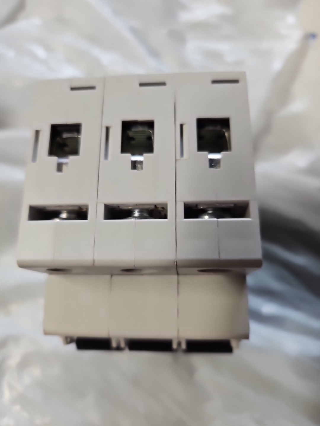 Eaton FAZ-D25/3, 25 Amp 15kA Type D Circuit Breaker (FAZ-D25/3), New Open Box