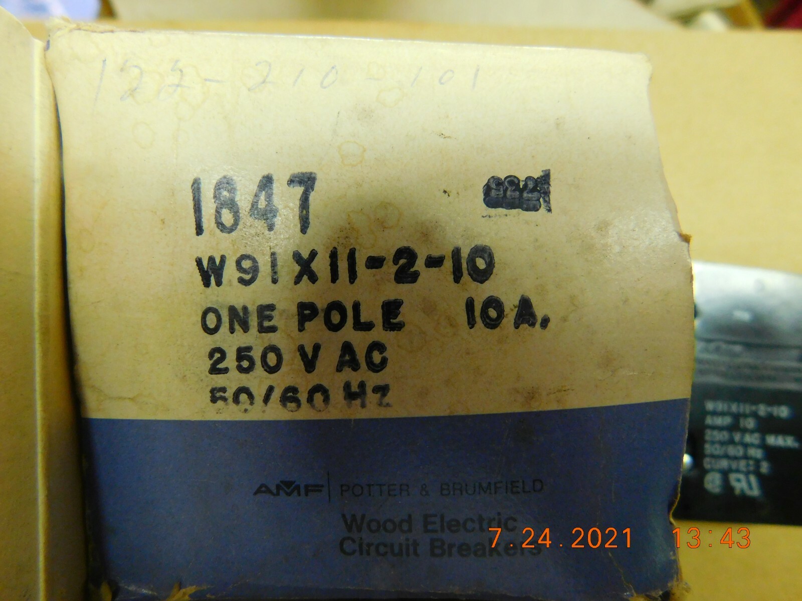 AMF Wood Electric W91X11-2-10 Circuit Breaker 10A 250VAC 50/60Hz 1P