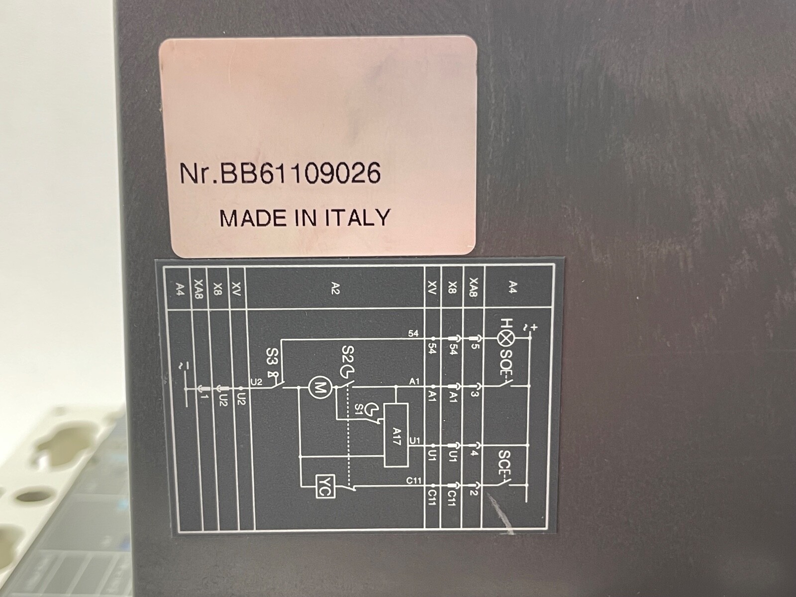 ABB SACE S6N 3P 600A S6N600BW ISOMAX TMAX +ABB KT6M4 MTR OPR T6 110-125VAC/DC