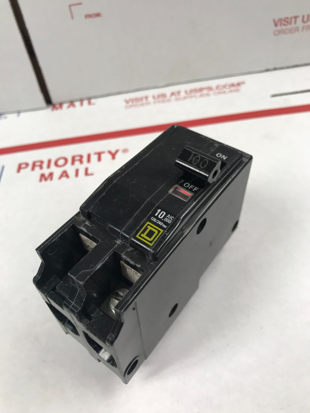 Square D QOB QOB2125 2 Pole 125 Amp 120/240 V Yellow Circuit Breaker