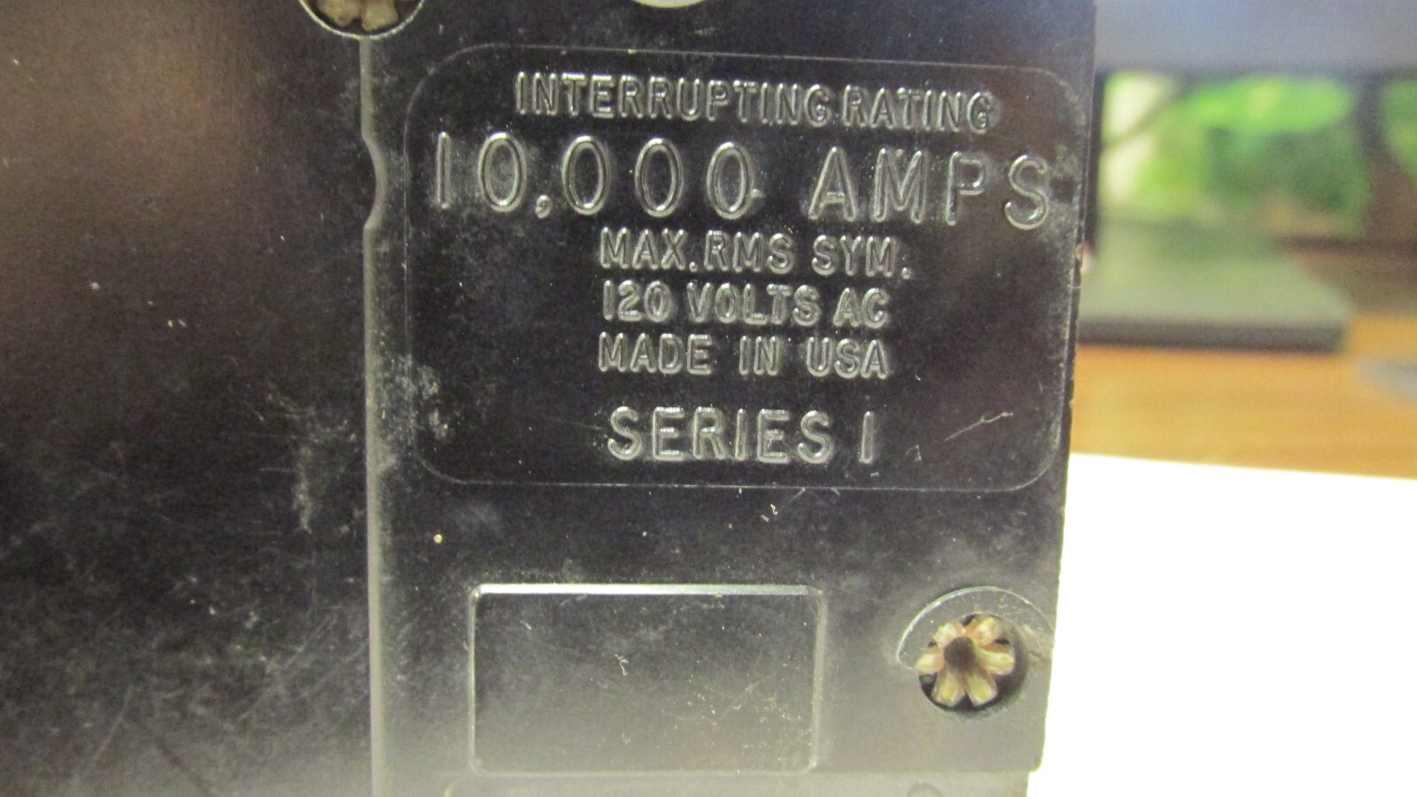 Square D 20AMP (QO120GFCI) Single-Pole Circuit Breaker GFCI,…G-52B