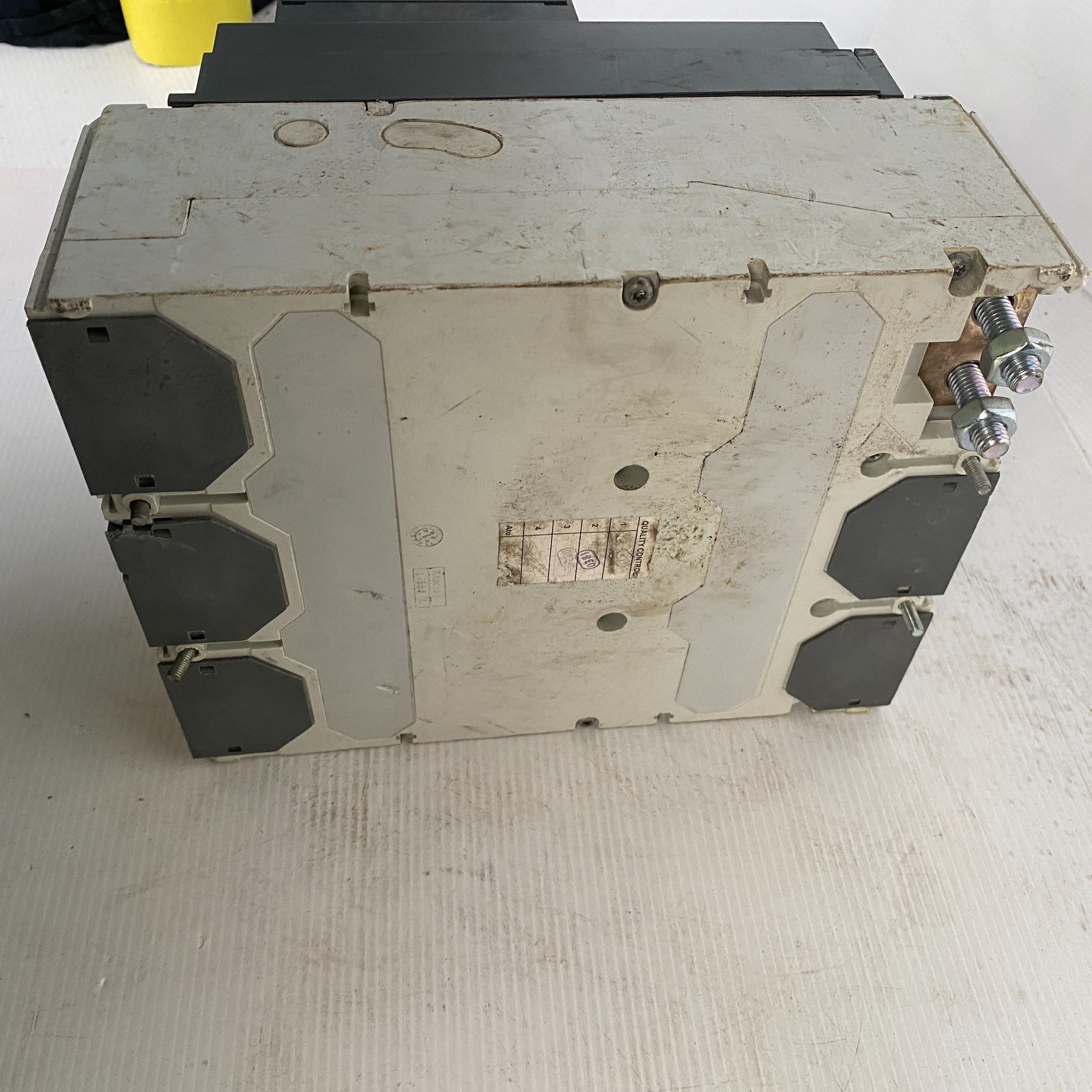 ABB SACE Tmax t7s 1250 circuit breaker 1200A Trip @415V 50kA MCB