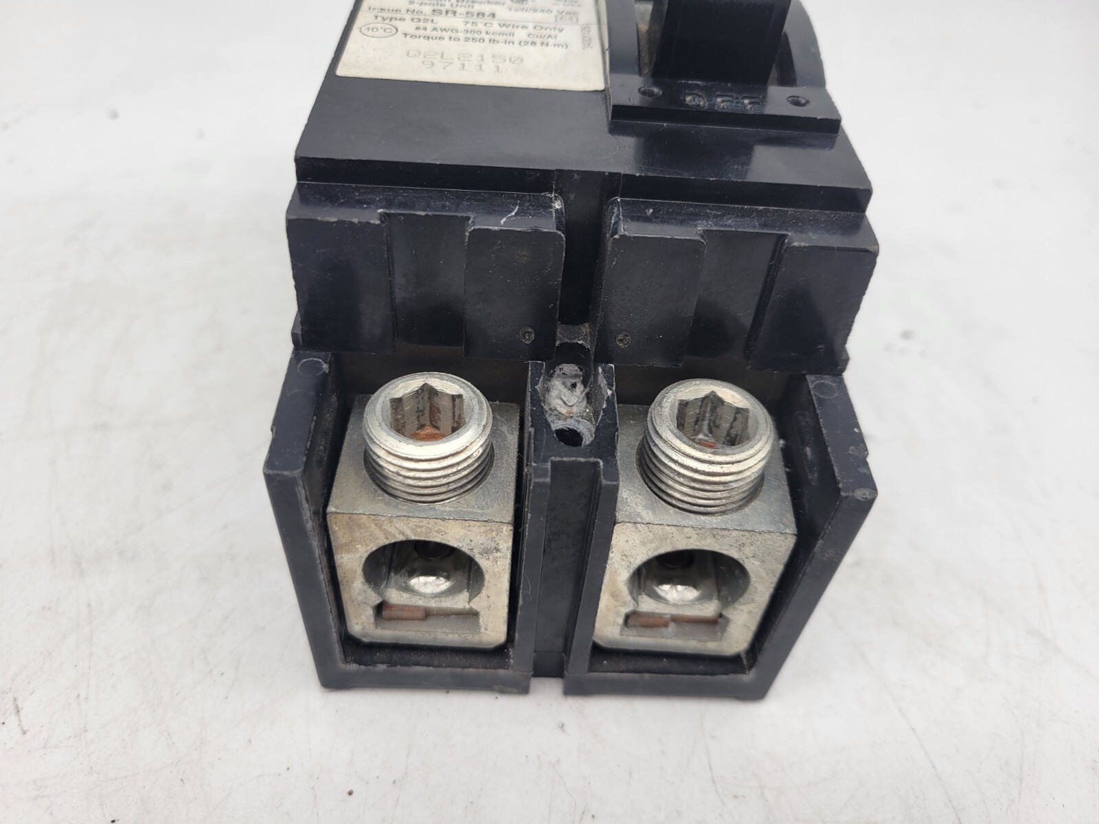 Square D Q2L2150 Feed-Thru Circuit Breaker 150A 120/240V 2P 1PH Type Q2L 150 AMP