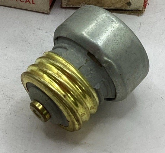 Used Lot Of 4 4.5 Amp Mini Breaker screw in fuse Motor Protector