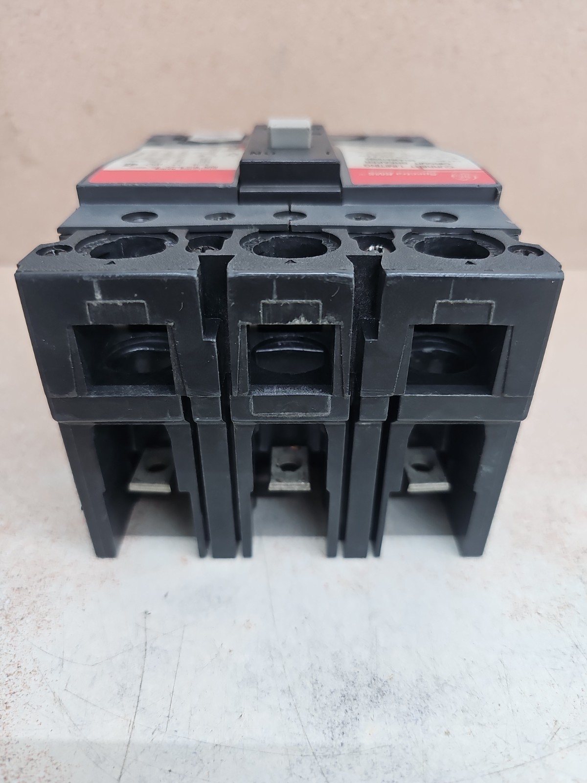 GE Spectra RMS SELA36AT0060 Circuit Breaker 60A 600VAC 3-Pole w/60A Plug in