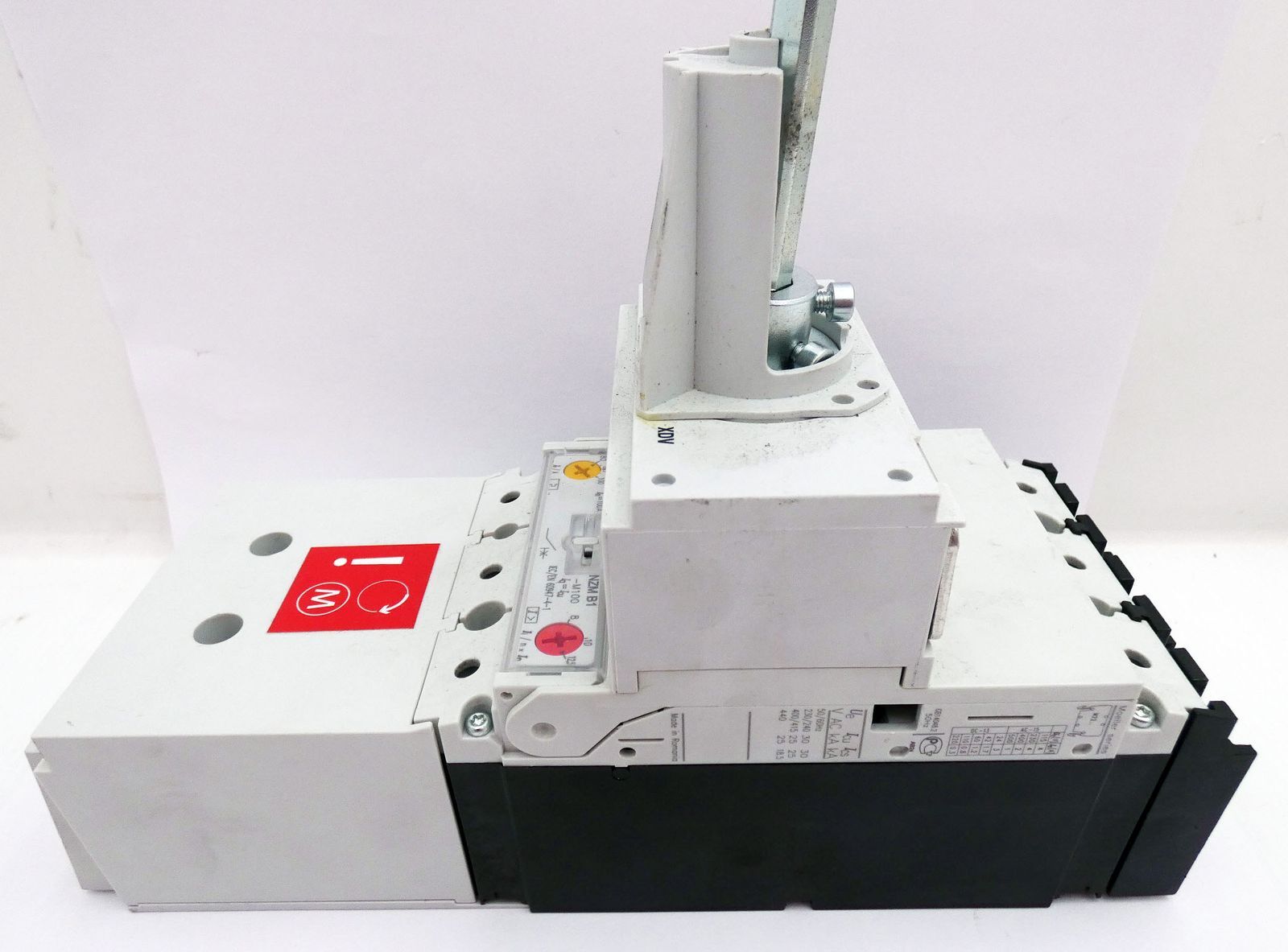 Eaton Moeller NZM 1 XDV NZM B1 100A Circuit Breaker + Toggle -used-