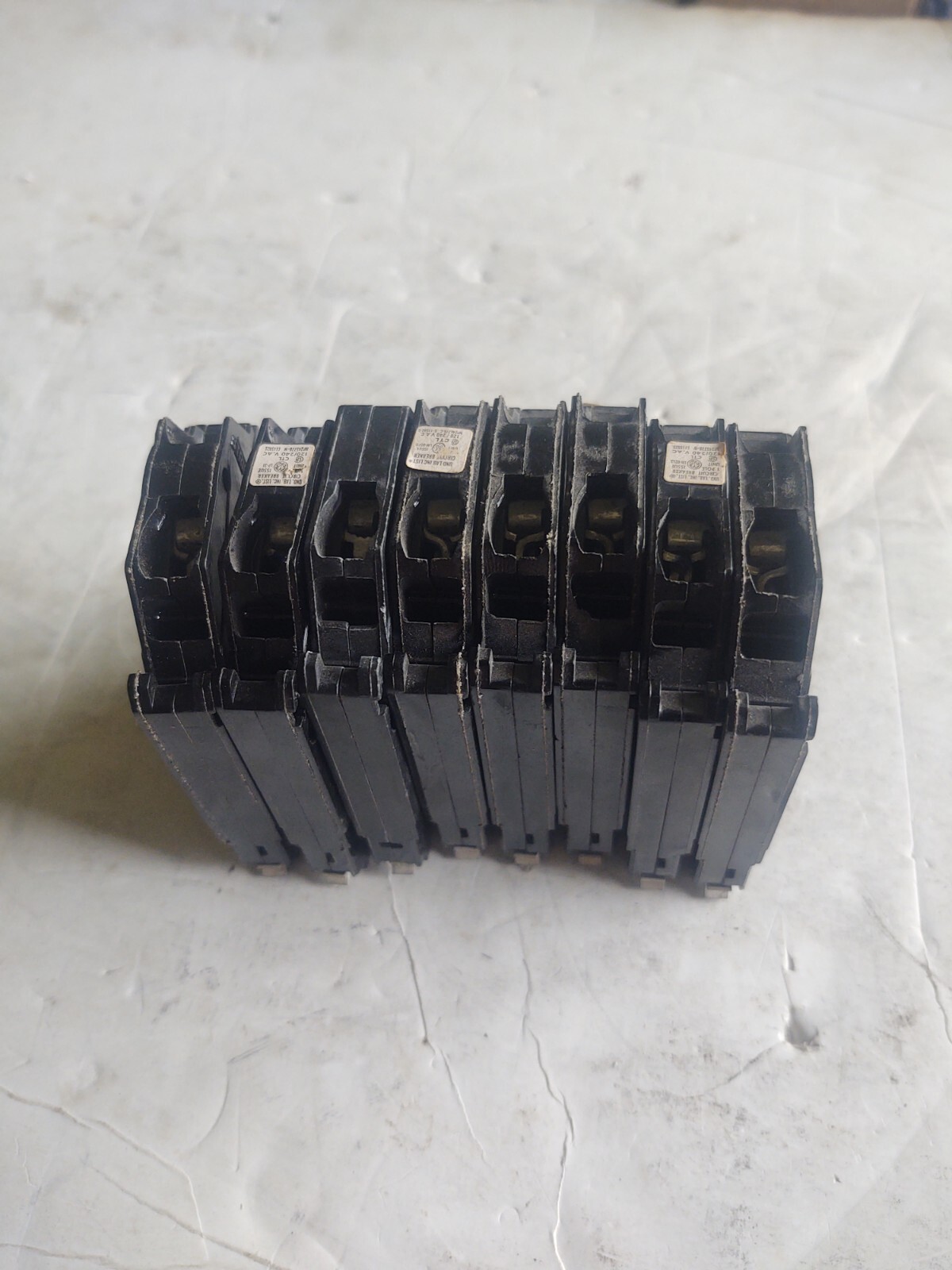 (8) GENERAL ELECTRIC # THQP120 / 20 AMP, 1 POLE, 120/240, THIN CIRCUIT BREAKER.