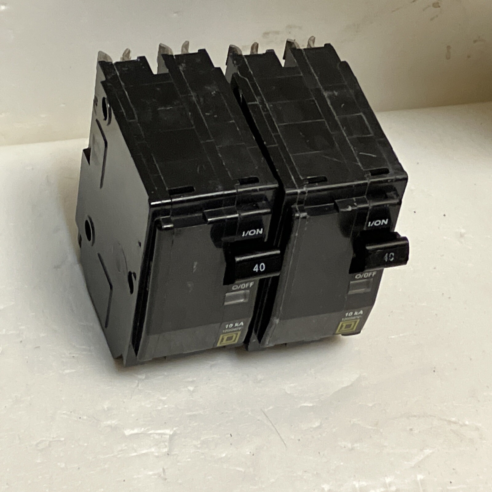 Square D QO240 40 Amp 2 Pole Yellow “D” QO Plug-in Circuit Breaker 120/240 USED