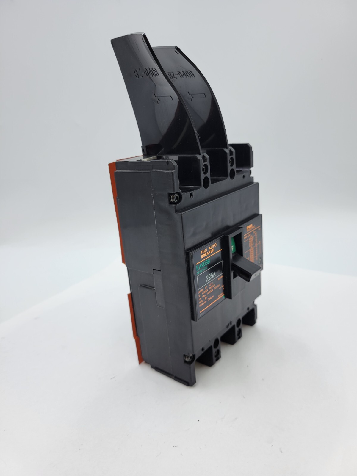 Fuji Electric EA203B Circuit Breaker 225A 690VAC 250DC 3P 3PH Type EA 225 Amp
