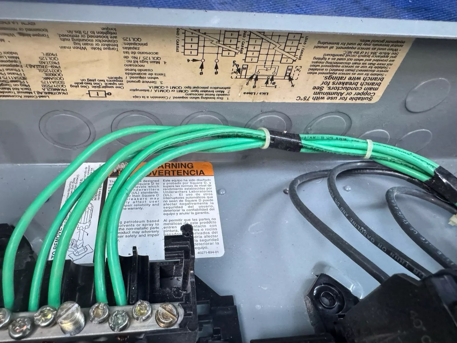 Breaker Panel C PowerDistribut Square D OOC16US 240/120 w/BrakerCingular Labarge