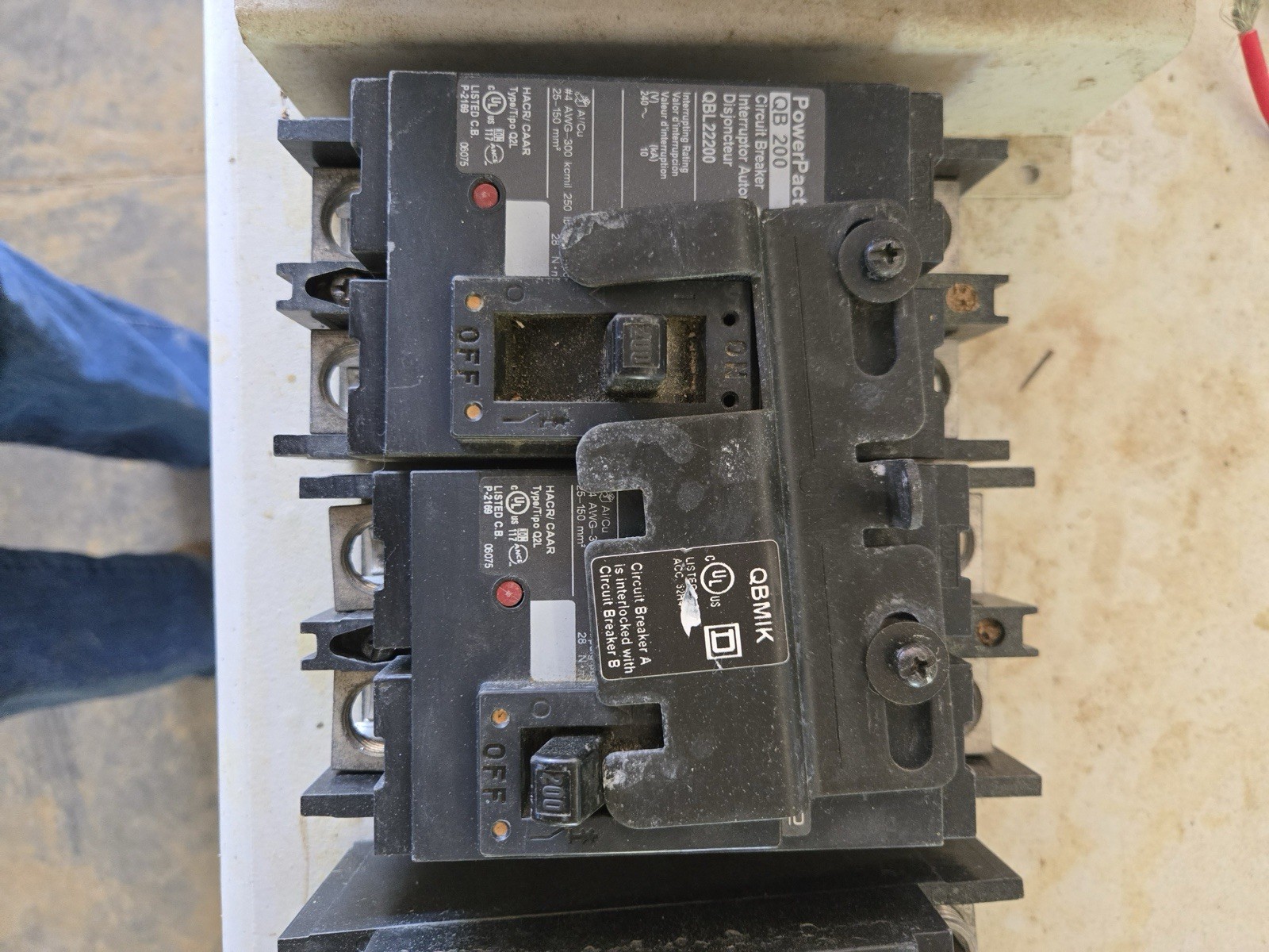 Square D PowerPact QBL22200 200A 2-Pole 240V AC Circuit Breaker HACR
