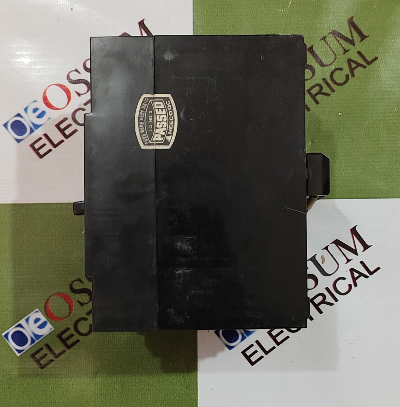 HYUNDAI ELECTRICAL HL-100E CIRCUIT BREAKER 30AMP VOLTAGE 440VAC 75KA FAST SHIP