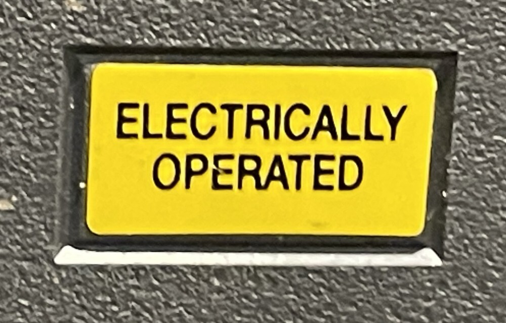General Electric Spectra 1600 Amp 480 Volt Switchboard Electrically Operated