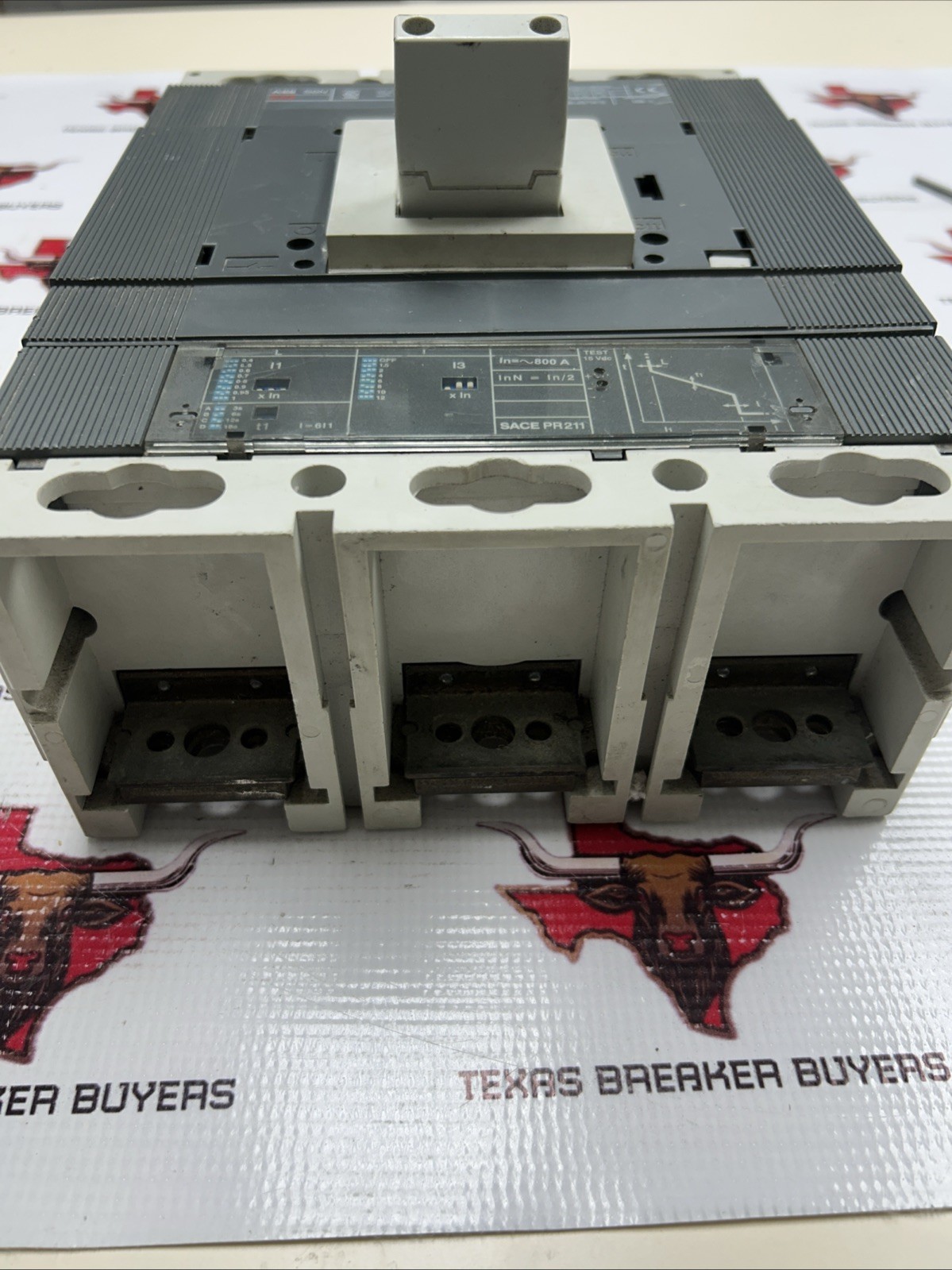 ABB S6N 800A 3 Pole Circuit Breaker SACE PR211 600V w/ Shunt Trip 110-127V & Aux