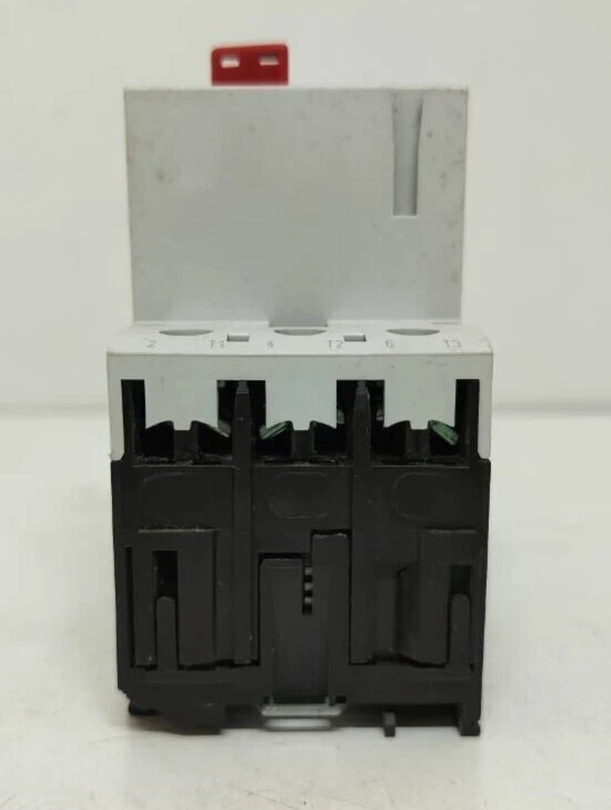 EATON MOTOR MOTOR PKZM01-2,5 XTPB2P5BC1 / LOT OF 2