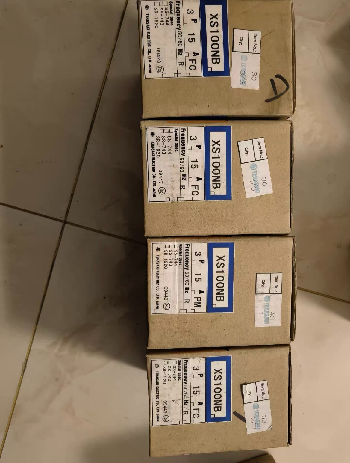 terasaki Japanese Terasaki circuit breaker XS100NB 3P15A Brand new original