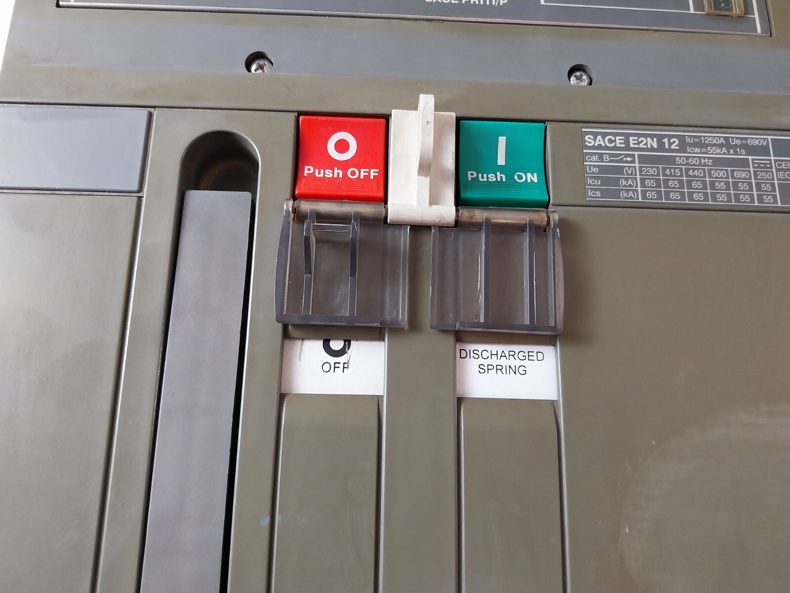ABB SACE E2N 12 Circuit Breaker 1250A 690V 55KA X 1S 50-60 Hz