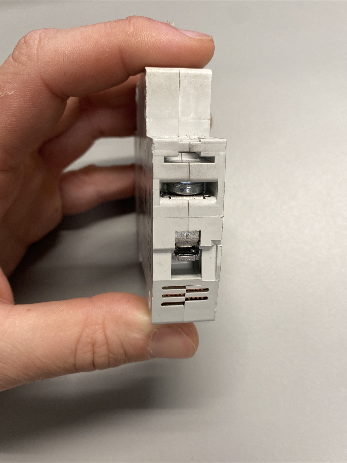 Allen-Bradley 1492-SP1C020 Series C 2A Circuit Breaker Single Pole 10Kaic