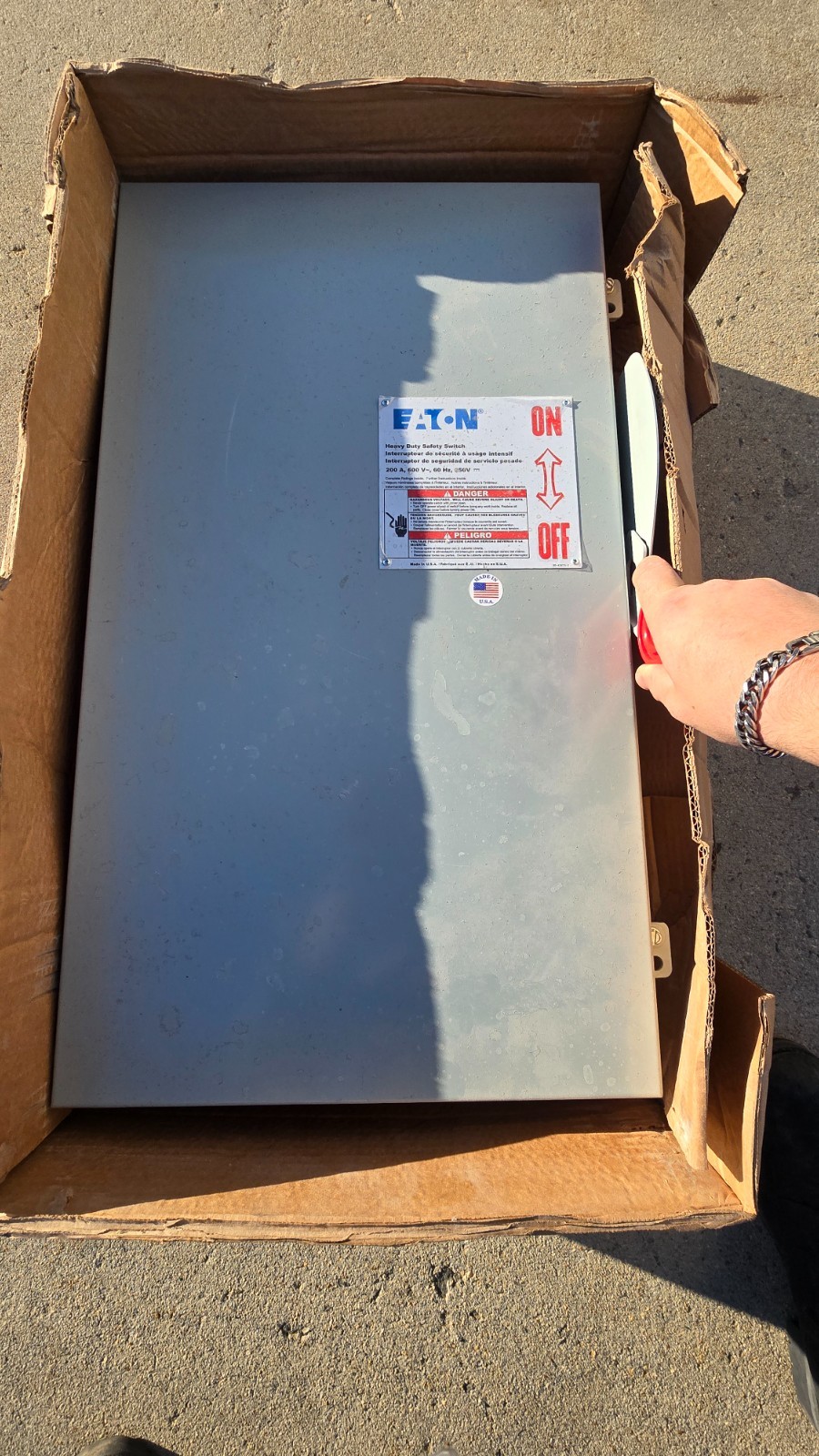 Eaton DH364URK Heavy Duty Safety Switch – Gray