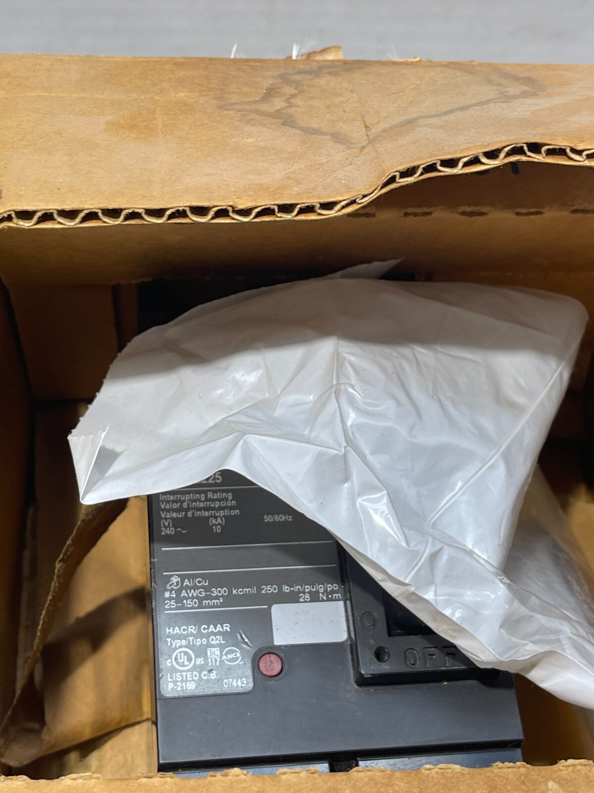 QBL22225 SQUARE D 2 POLE 225AMP 240V 10KA CIRCUIT BREAKER NEW