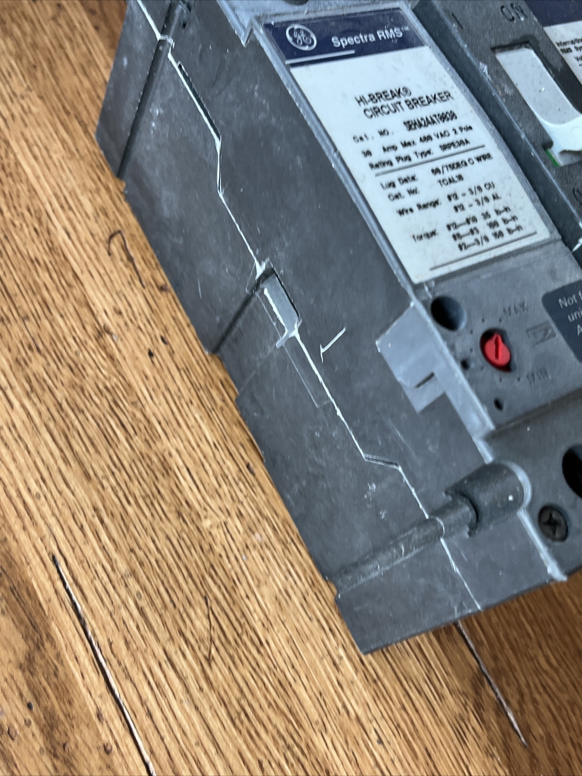 GE Spectra SEHA24AT0030 25A circuit breaker 2-pole