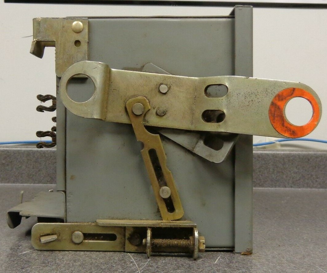 PFA-34030 SQUARE D I-LINE BUSWAY CIRCUIT BREAKER 30 AMP, 3PH 3 WIRE, 480VAC