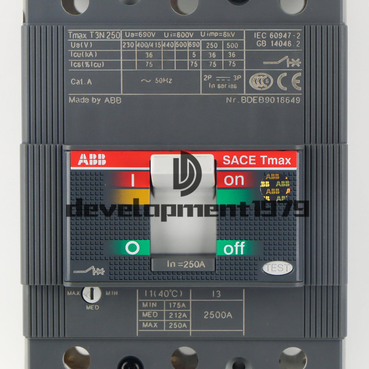 1PCS New ABB TMAX T3N250 TMD250/2500 FF 3P 250A 1SDA051247R1 Circuit Breaker