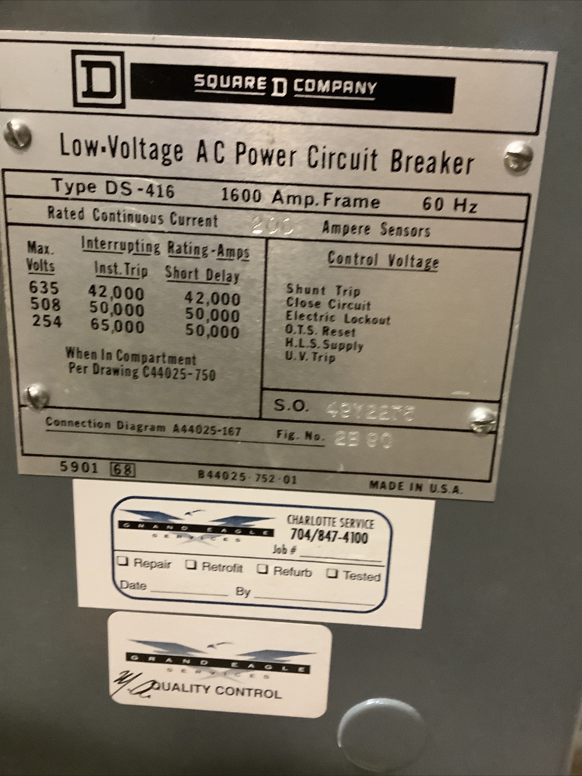 Type DS-416 Circuit Breaker
