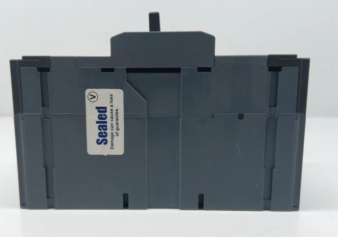SIEMENS 3VT 1 CIRCUIT BREAKER 3VT1704-2DA36-0AA0 3 POLE 40 AMPS