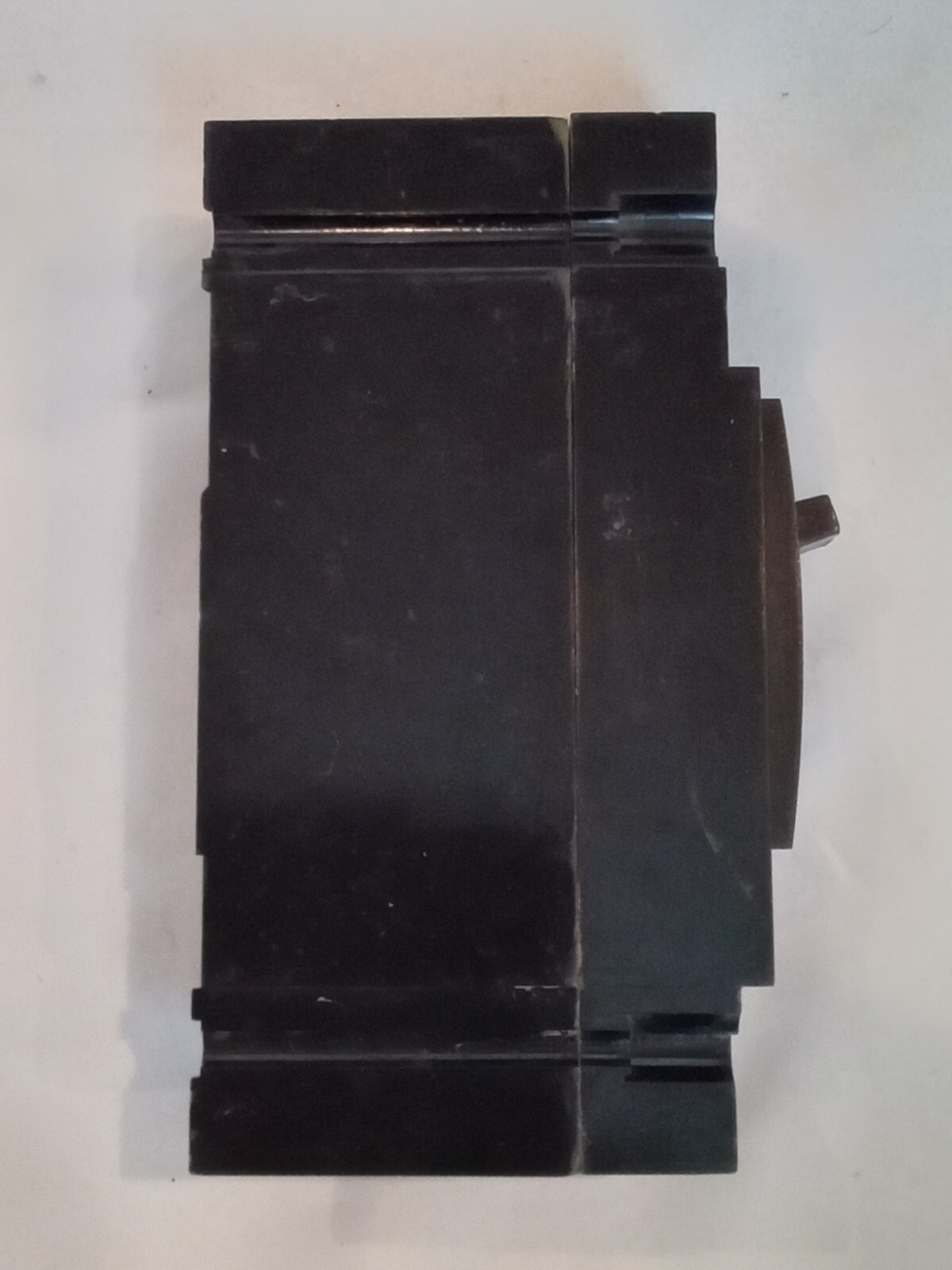 General Electric Circuit Breaker – TED113020