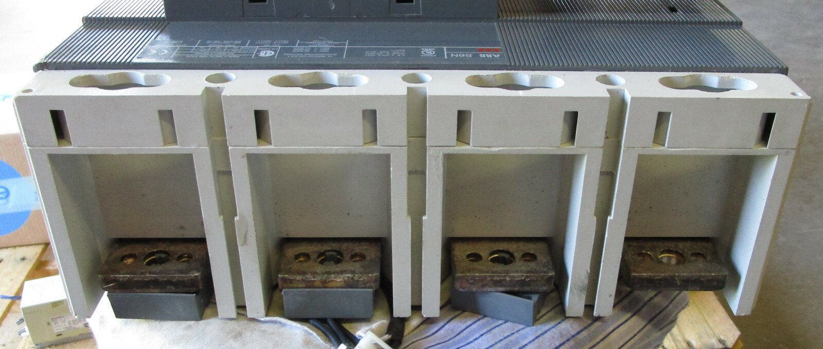 ABB S6N SACE S6 4 Pole Molded Case Switch 800 Amps 600VAC Used Take Out W2