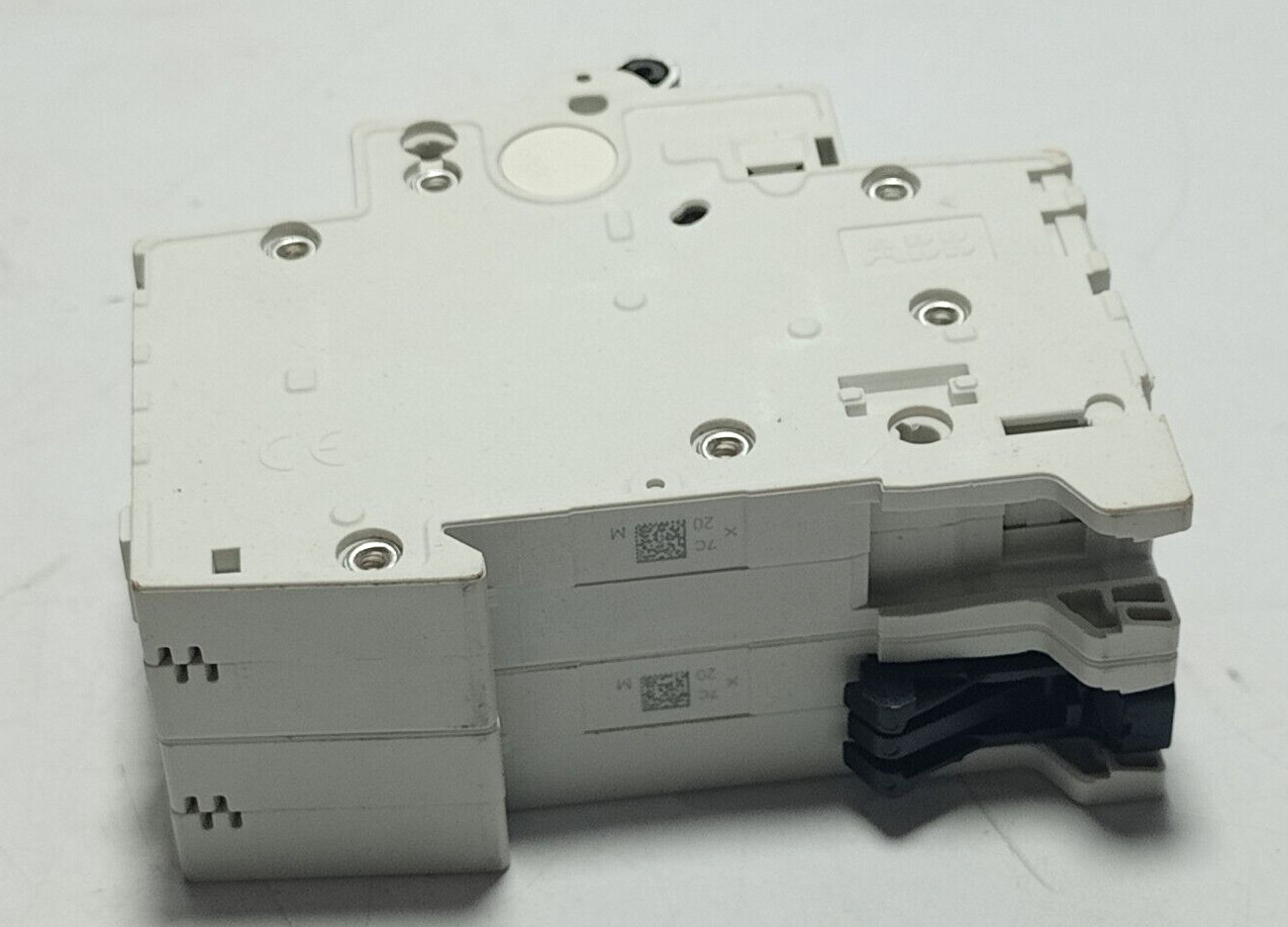 ABB S202M-C20 Circuit Breaker / 2CDS272001R0204 / S202MC20