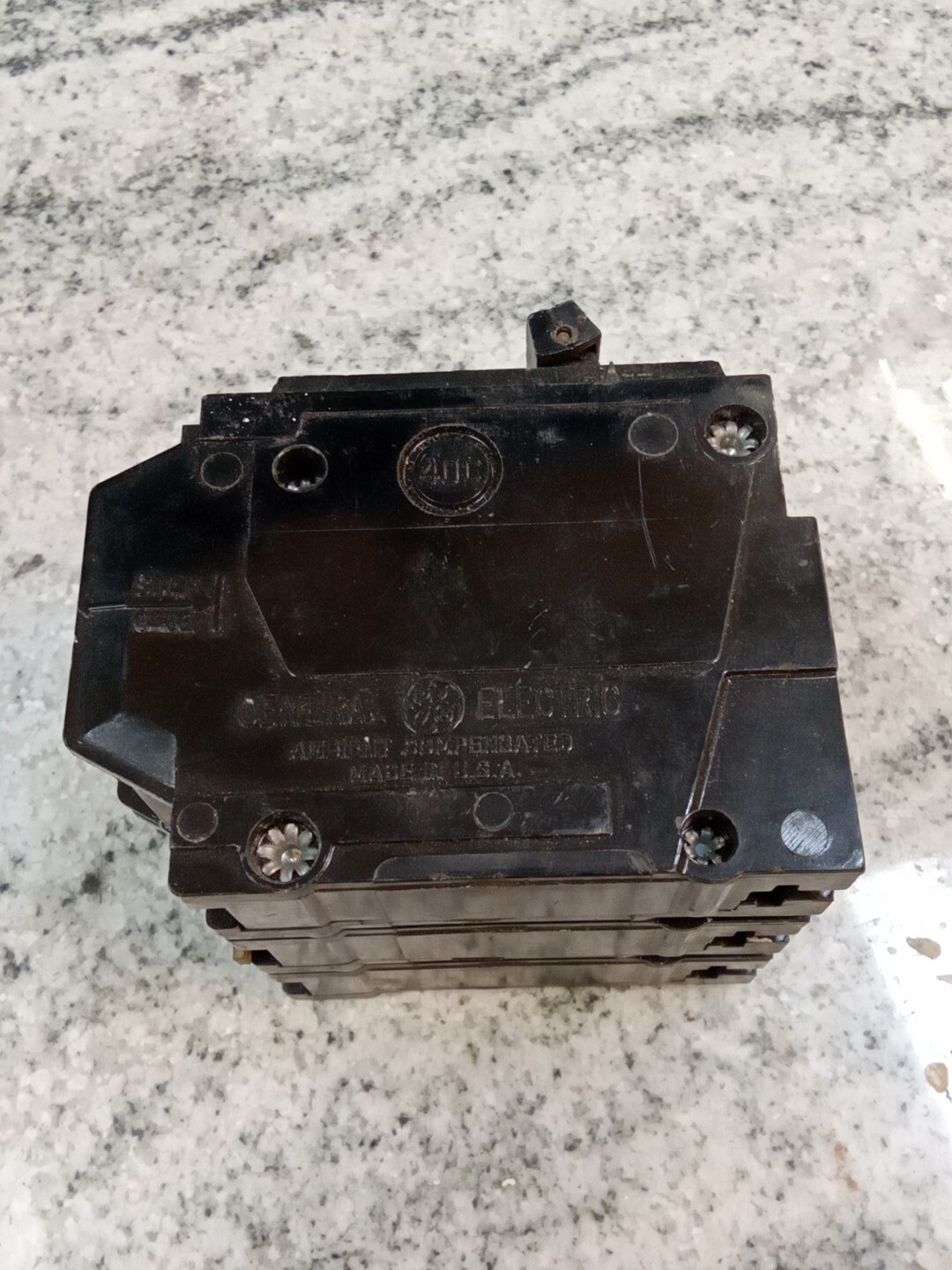 GE/ BREAKER/ TQL32030 /3 Pole /30A /240V/ GROVE/Plug In /TQL-AC/USE(L167