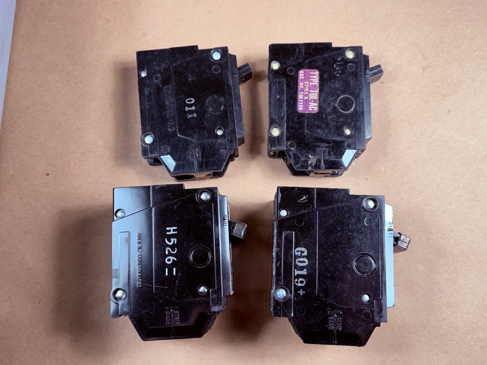 4 General Electric GE Circuit Breakers THQL2130 30A 20A 15A 2-Pole 120/240VAC