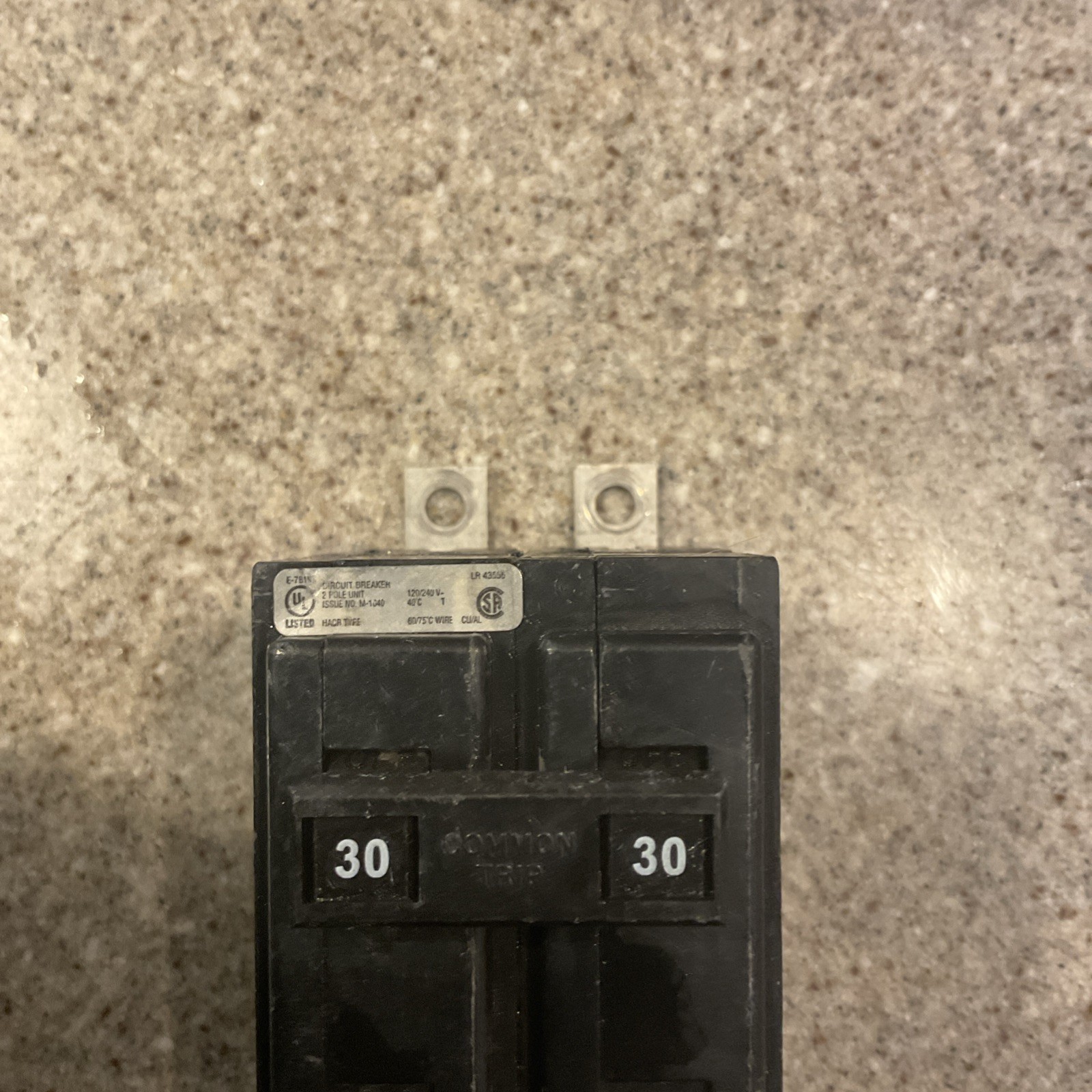 Eaton 30A 120/240V 2 Phase Type QBHW Circuit Breaker QBHW2030 Bolt On